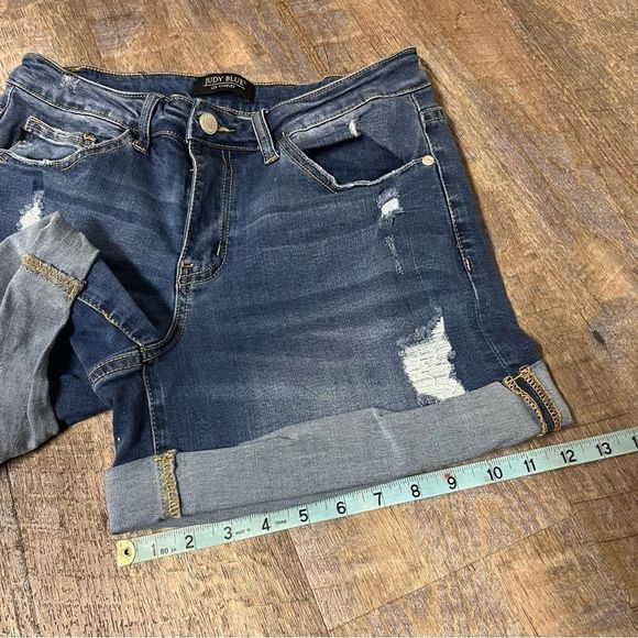 JUDY BLUE Shorts Womens Large Mid Rise Cuffed Blue Denim Distressed Ripped 29x4 - Picture 4 of 8